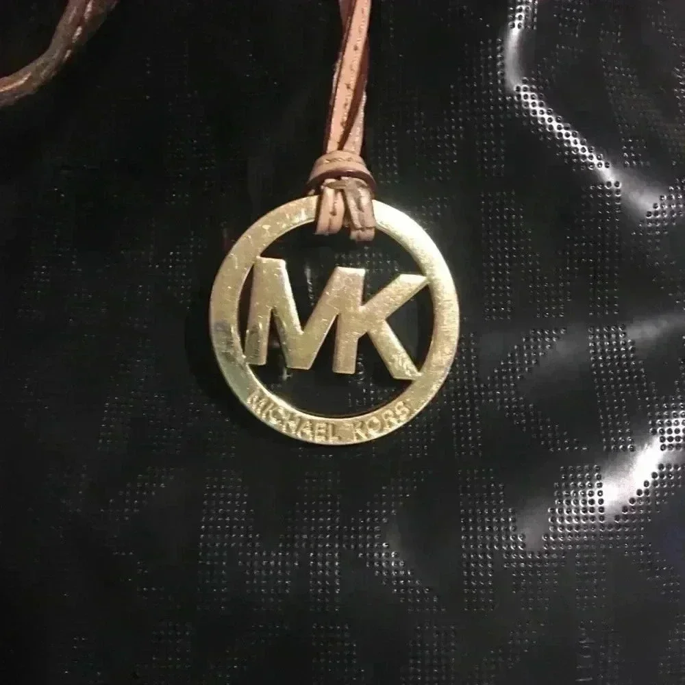 Michael kors Black Patent leather hobo bag